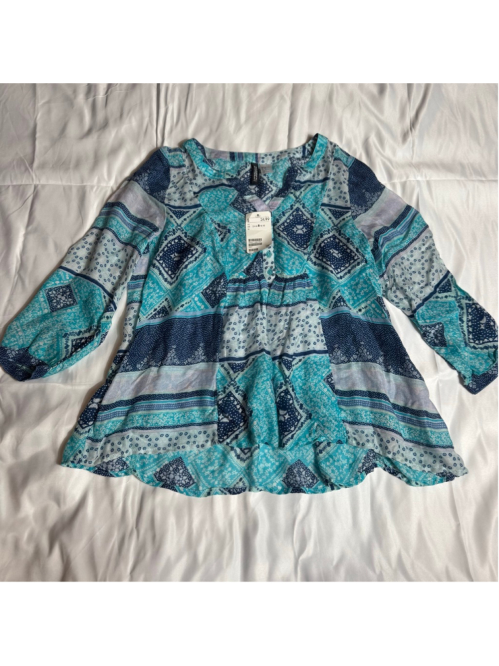 Women's H&M Tunic Top Standard Size 8 Blue Teal Patterned